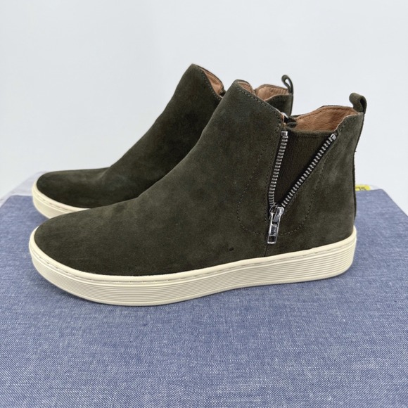 SOFFT Britton ll Women 9M Olive Green Suede Side Zip Ankle Bootie Sneaker Casual - Picture 2 of 11
